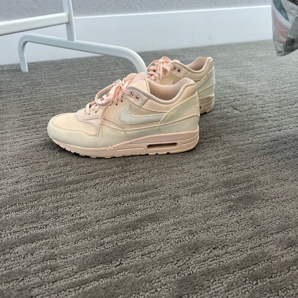 Nike air max size 7